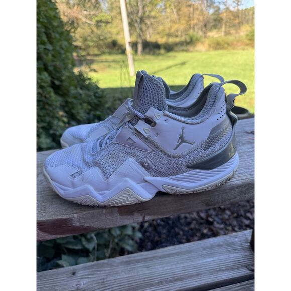 Jordan Westbrook One Take White Metallic Silver 10.5 - Picture 1 of 10